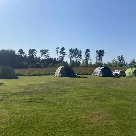 Bank Camping-north York Moors With Pitches For Caravans, Camper Vans And Tents Пикеринг