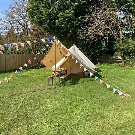 Кемпинг Bank Camping-north York Moors With Pitches For Caravans, Camper Vans And Tents